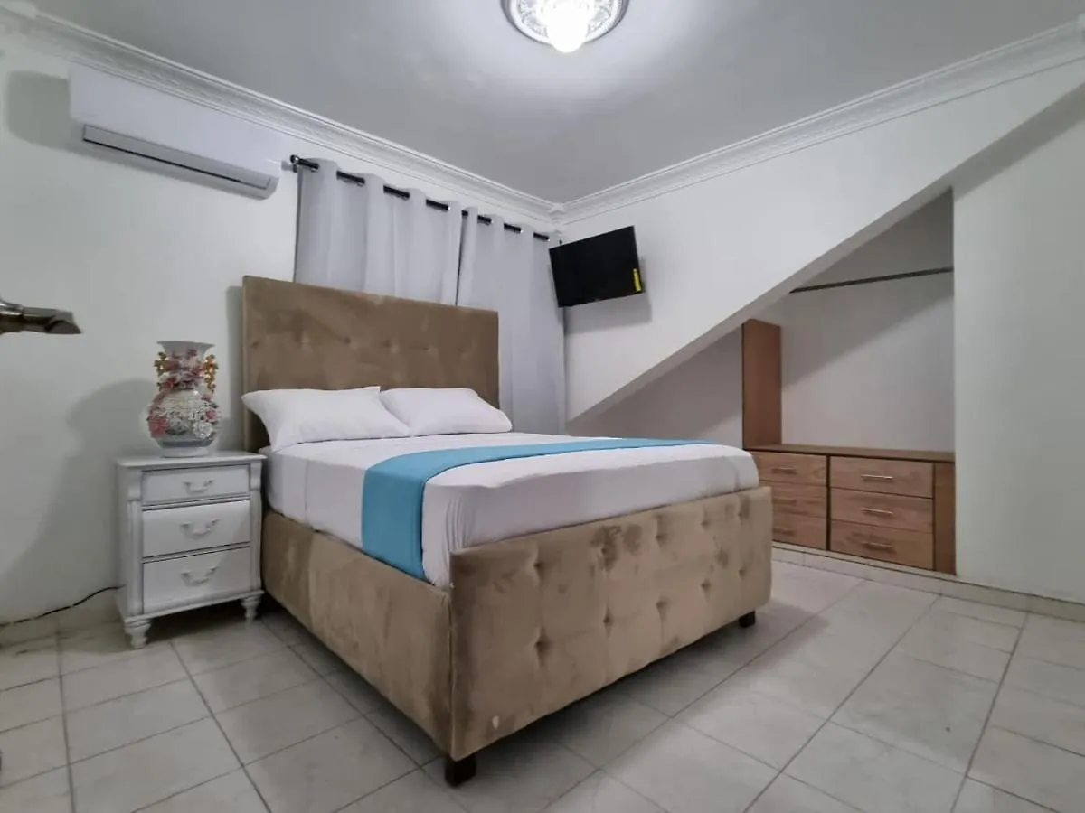 Vivienda Los Hidalgos, En Santiago Santiago De Los Caballeros